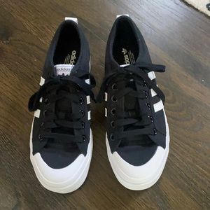 Women’s Adidas Nizza platform shoes